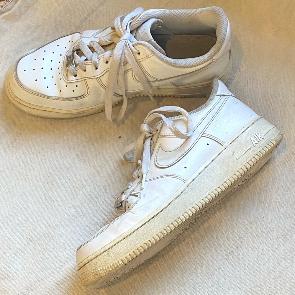 Nike Air Force 1 Sneakers / White 8.5
